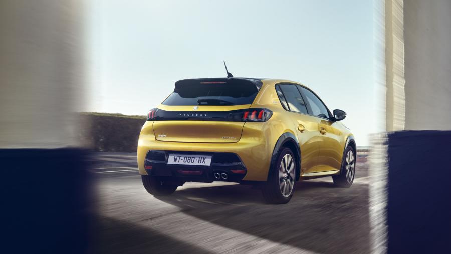  Peugeot 208 GT-Line 2019 года  (WW) (фото 2 из 56)